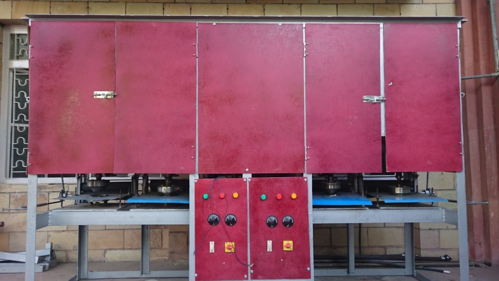 Fully Automatic Four Dia Paper Plate Making Machine