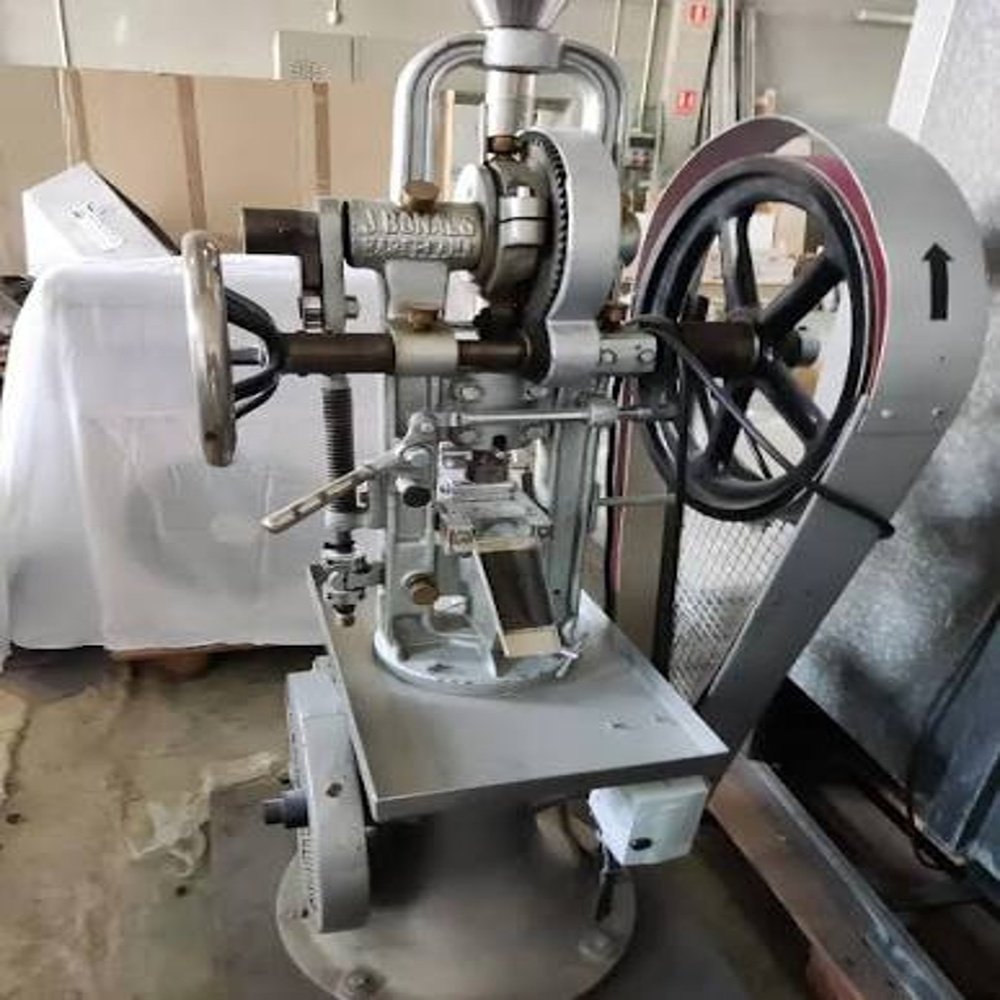Single Punch Machine - Capacity: 3000a 6000 Pcs/hr Pcs/hr