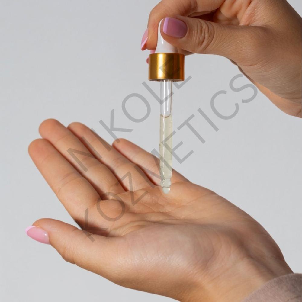 Flaunt Pigmentation & Complexion Correcting Serum - Color Code: -