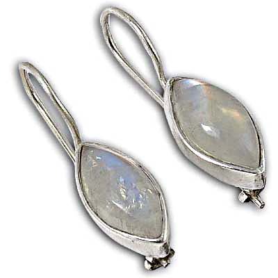 रेनबो मूनस्टोन रत्न चांदी की बालियां