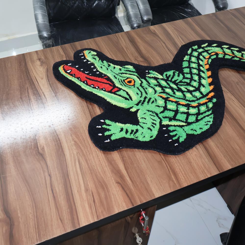 Handmade Wool Tufted Crocodile Rug Custom Animal Shaped Runner Carpet Modern Home Decor