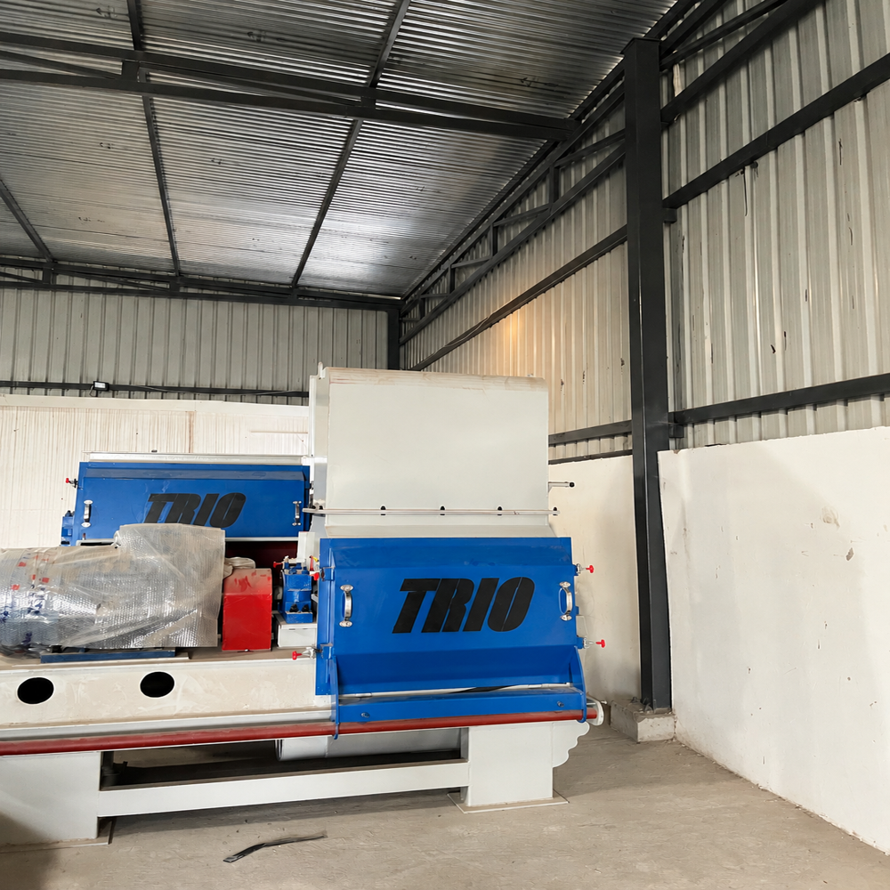TRIO 80 X 130 (132KW-2880 RPM) 4 TO 5 TPH CATEGORY HAMMER MILL