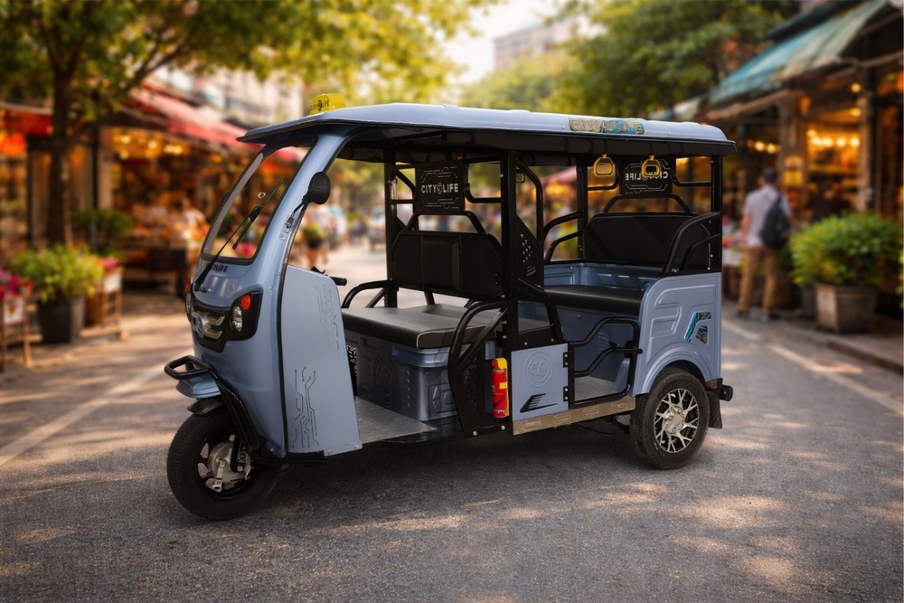 Xtreme Li Close Body Electric  Rickshaw