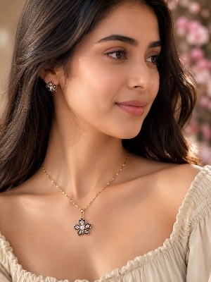 Pearl Pendant Necklace