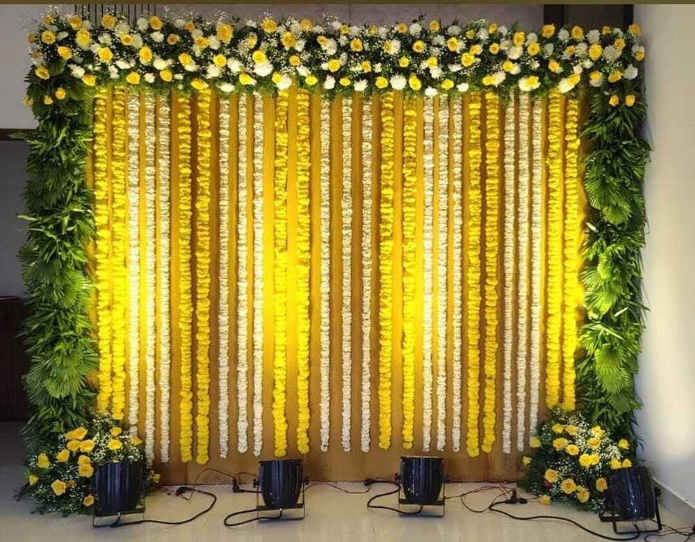 Special Garland Decor Services