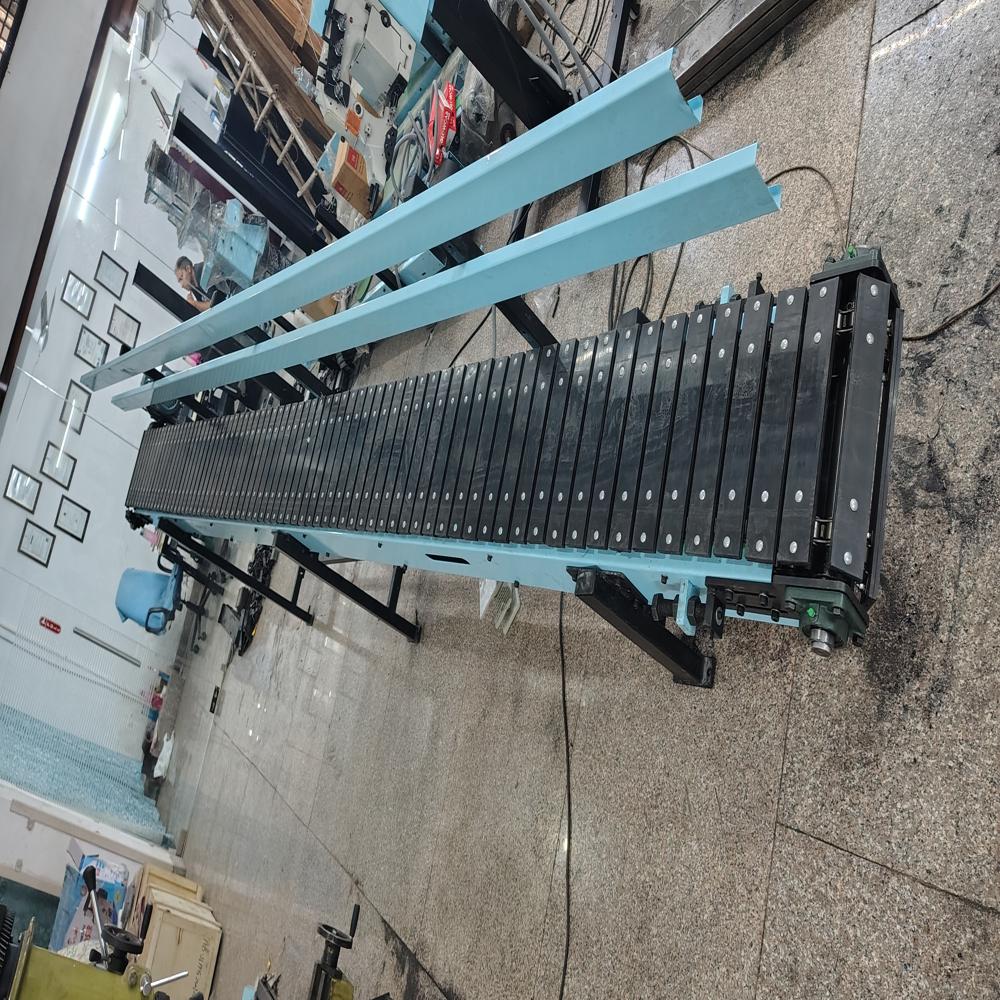 UHM Slat Conveyor System