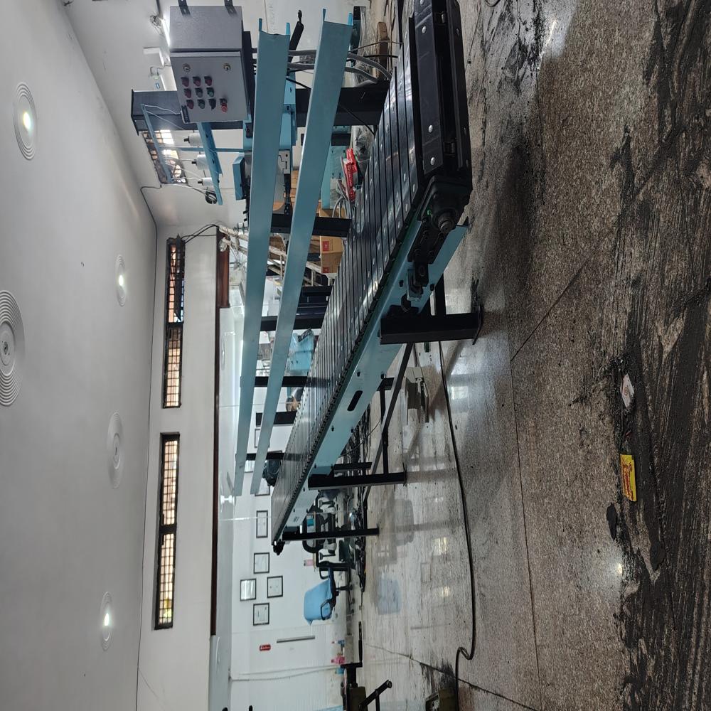 Blue UHM Slat Conveyor System