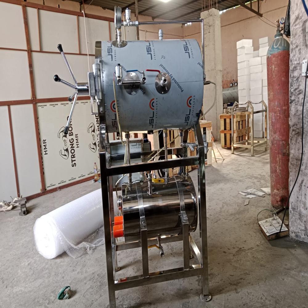 Steam Sterilizer Horizontal Cylindricalautoclave - Capacity: 75 Ltr Ltr