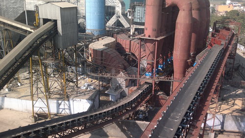 स्टेनलेस स्टील फ्लैट बेल्ट कन्वेयर