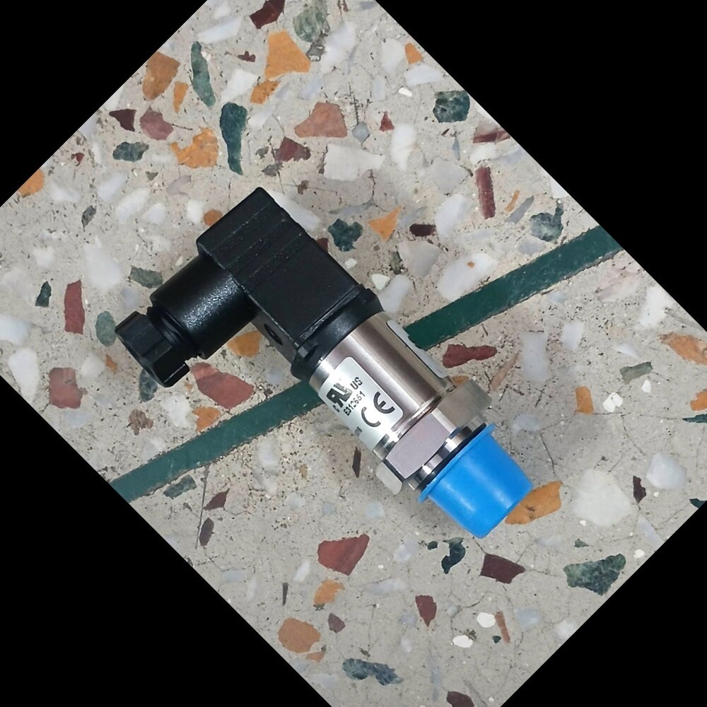 Setra 3100B0010C02B Pressure Transmitter 0-10 Bar
