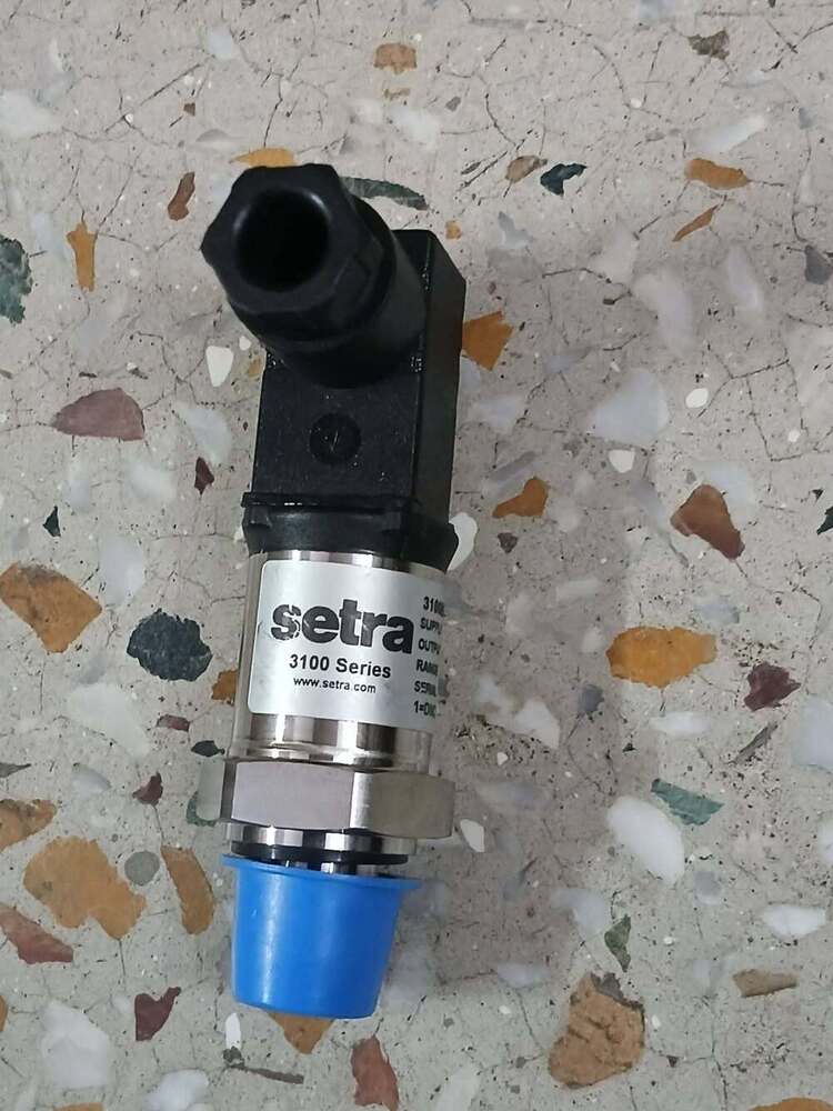 Setra 3100B0007G02B Pressure Transmitter 0-7 Bar