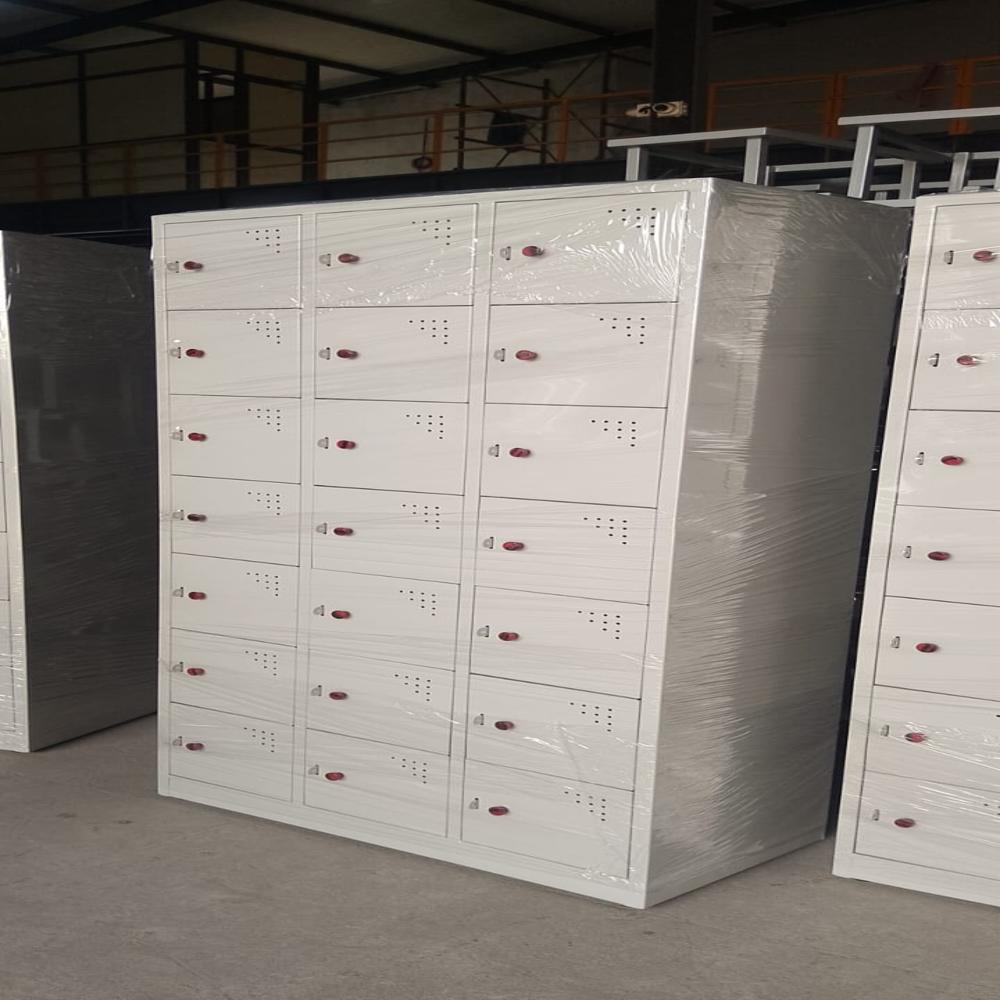 21 Door Worker Locker