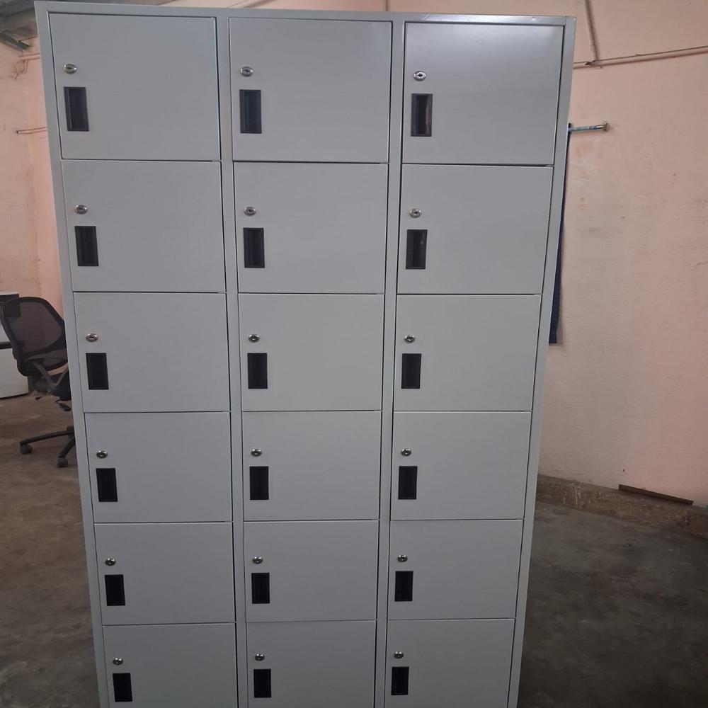 18 Door Industrial Locker