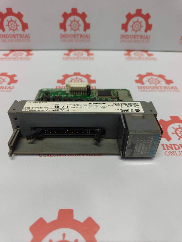 ALLEN BRADLEY 1746-OB32 32-Point, 24V DC Sourcing Digital Output Module
