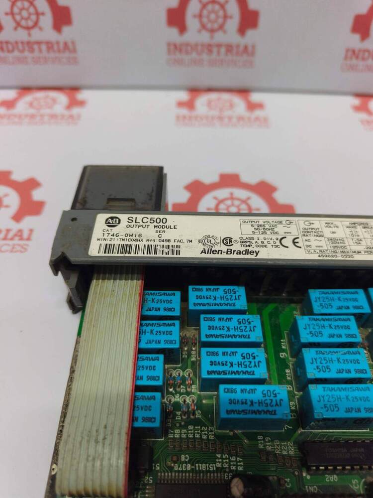 ALLEN BRADLEY 1746-OW16 16-Point Digital Relay Contact Output Module