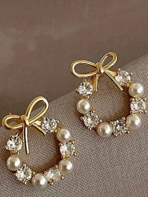 Gold-Plated Pearl And Rhinestone Bow Hoop Earrings - Color: Gold