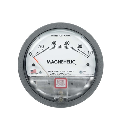 Dwyer Magnehelic Gauge - Accuracy: +-2 %