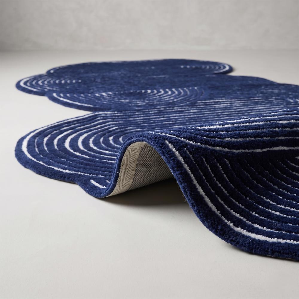 Hand Tufted Blue and White Wool Rug with Abstract Organic Shape and Raised Swirl Pattern for Modern Living Room Decor