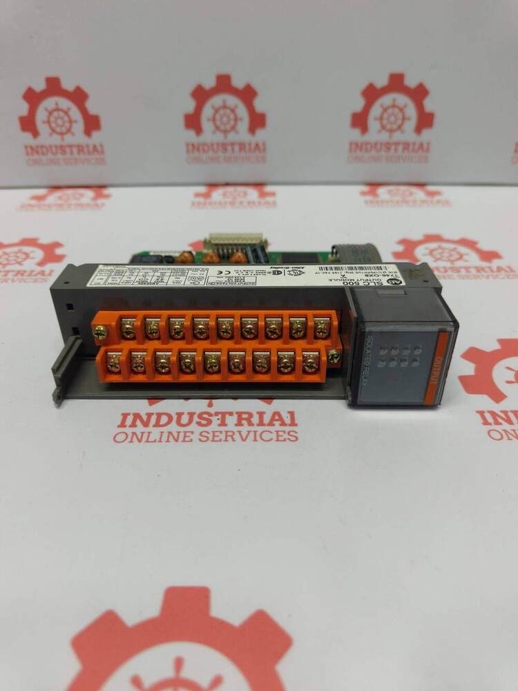 ALLEN BRADLEY 1746-OX8  8-Point Individually Isolated Relay Output Module