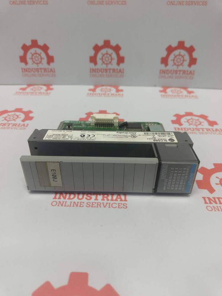 ALLEN BRADLEY 1746-OB32E 32-Point, 24V DC Sourcing Digital Discrete Output Module