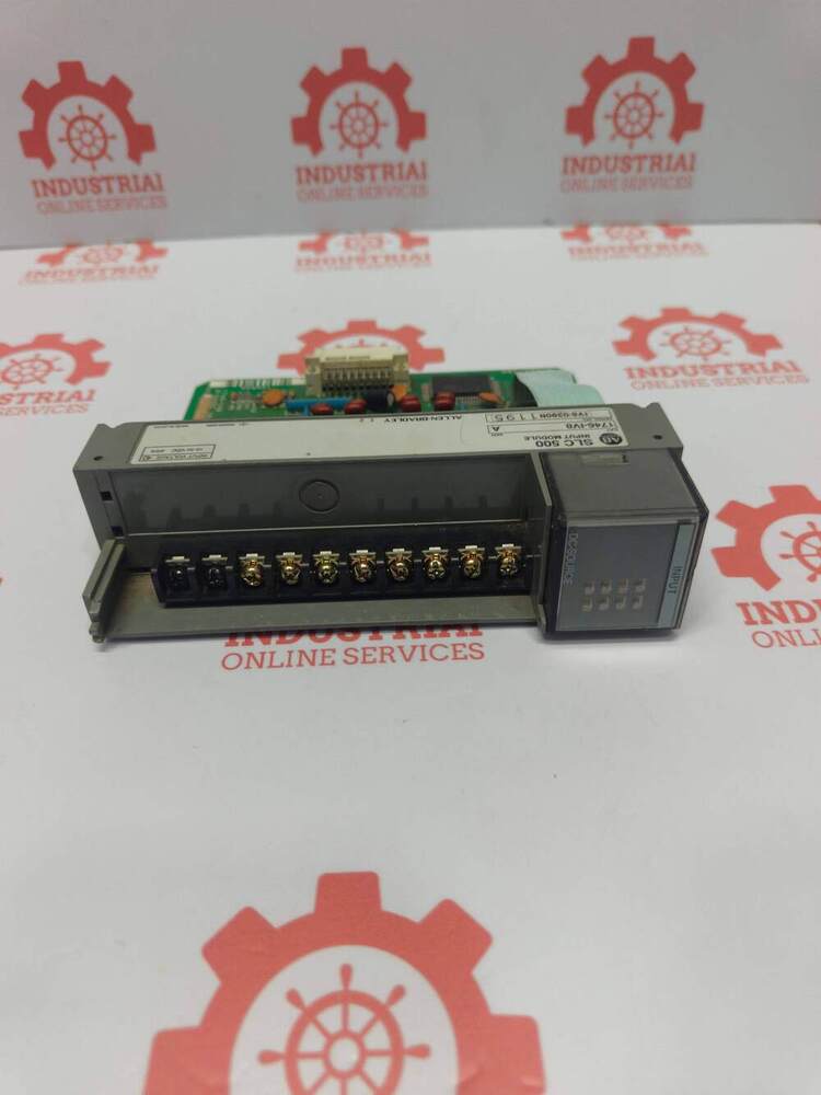 ALLEN BRADLEY 1746-IV8 8-Point Digital Sourcing DC Input Module