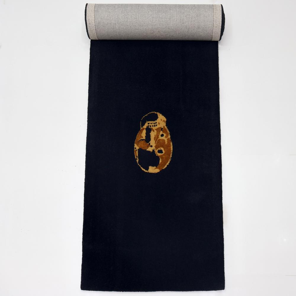 Black Handmade Tufted Rug with Golden Skull Design for Modern Living Room Decor
