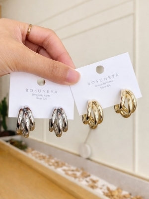 Korean Style Interlocking Hoop Earrings