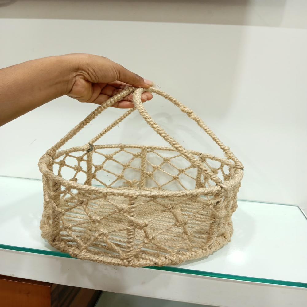 Raffia Basket - Depth: 4 Inch (In)
