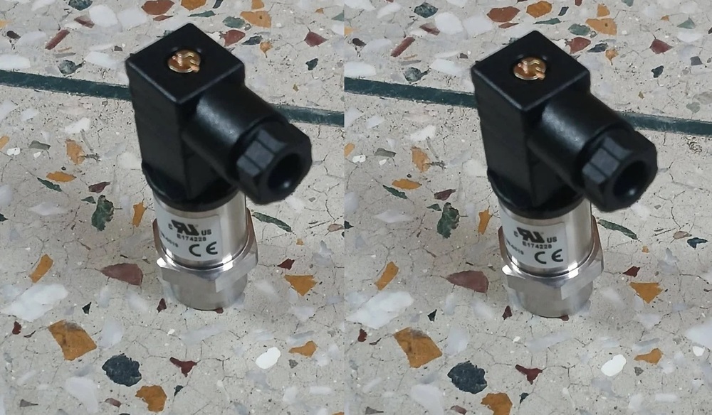 SETRA Pressure Transmitter Part No.3100B0016C1GB Range: 1 to 16 Bar