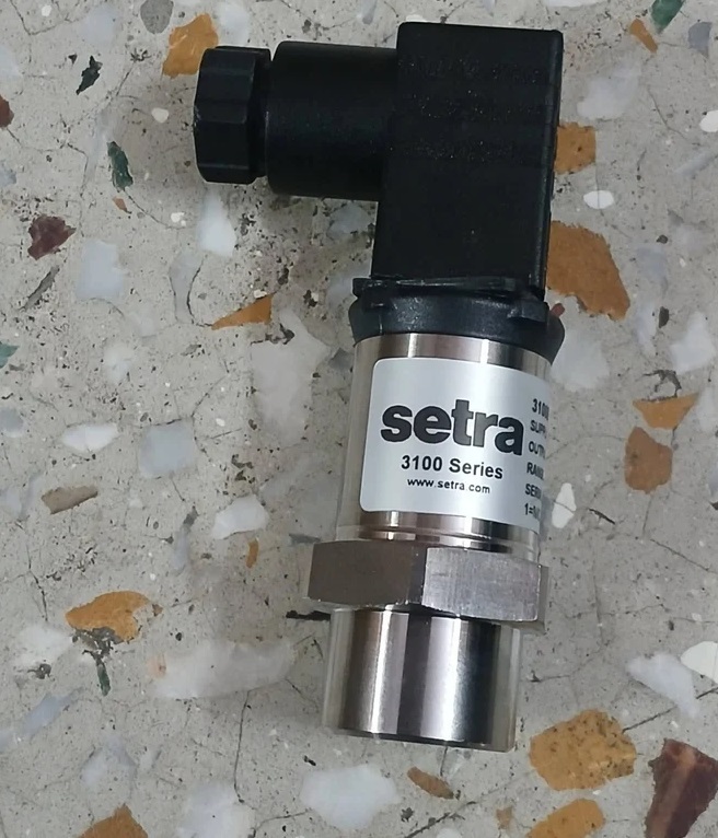 SETRA Pressure Transmitter Part No.3100B0016C1GB Range: 1 to 16 Bar