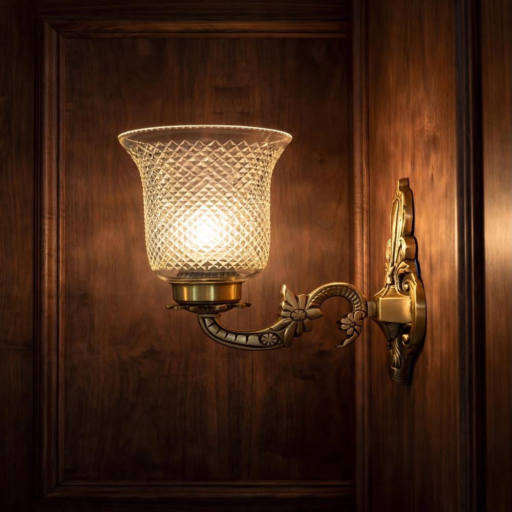 Decorative Brass Wall Light