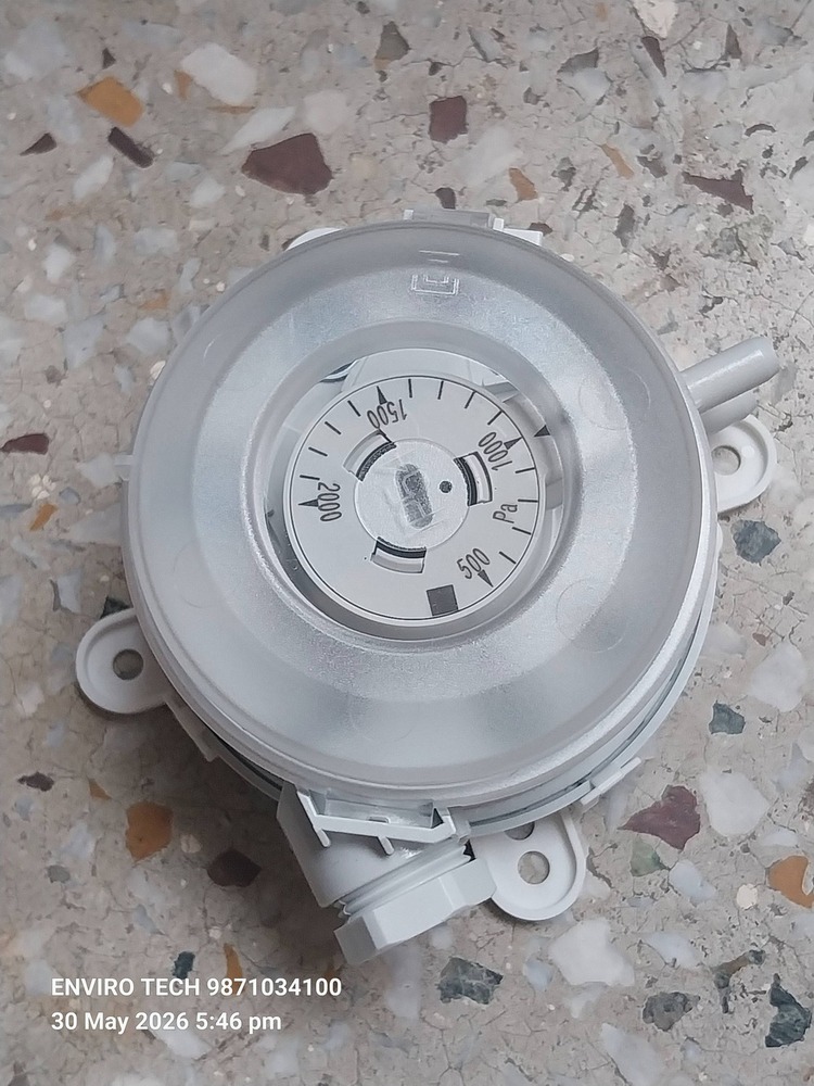 SCHNEIDER ELECTRIC SPD910 Differential Air Pressure Switch