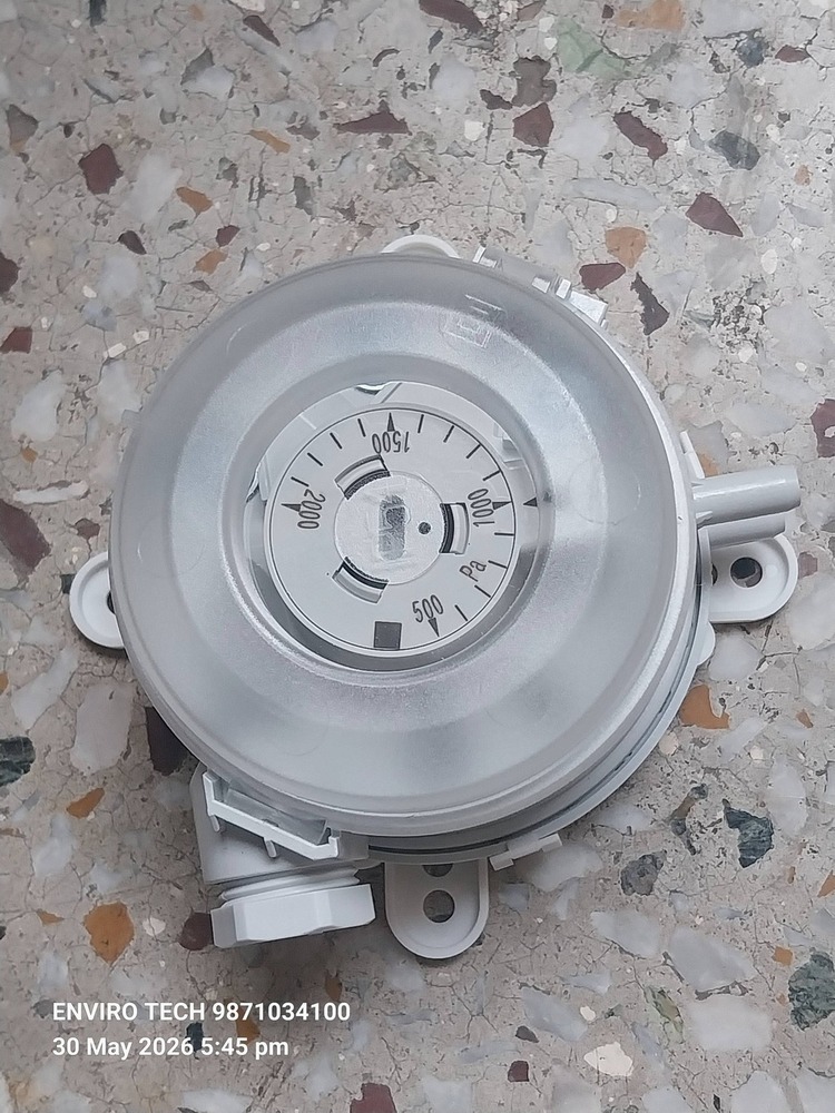 SCHNEIDER ELECTRIC SPD910 Differential Air Pressure Switch