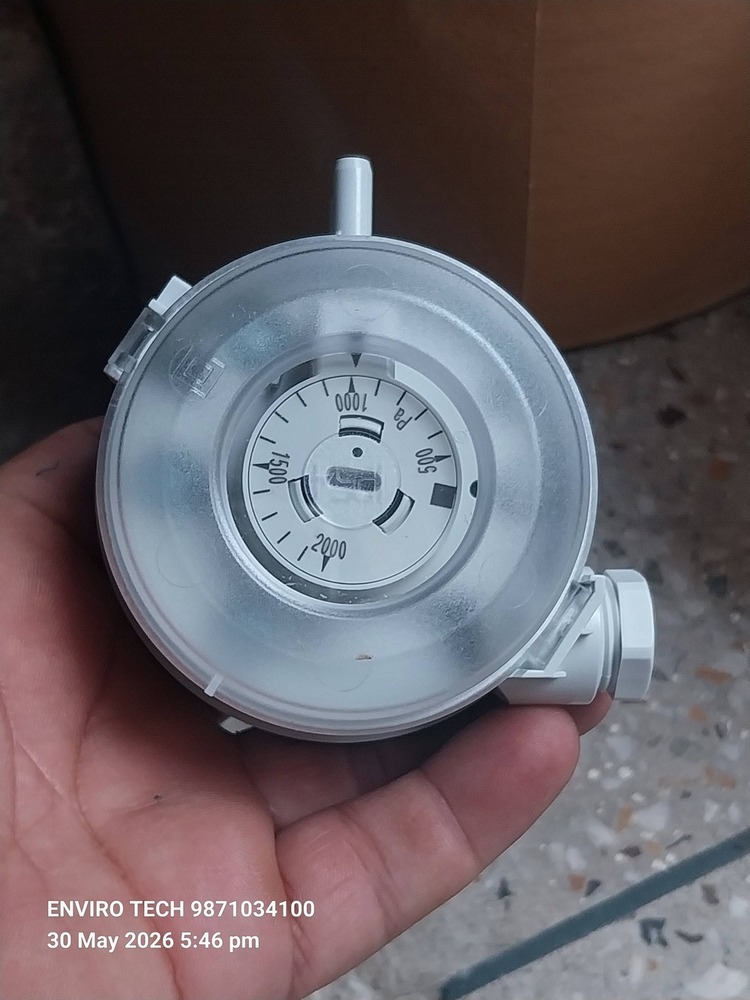 SCHNEIDER ELECTRIC SPD910 Differential Air Pressure Switch