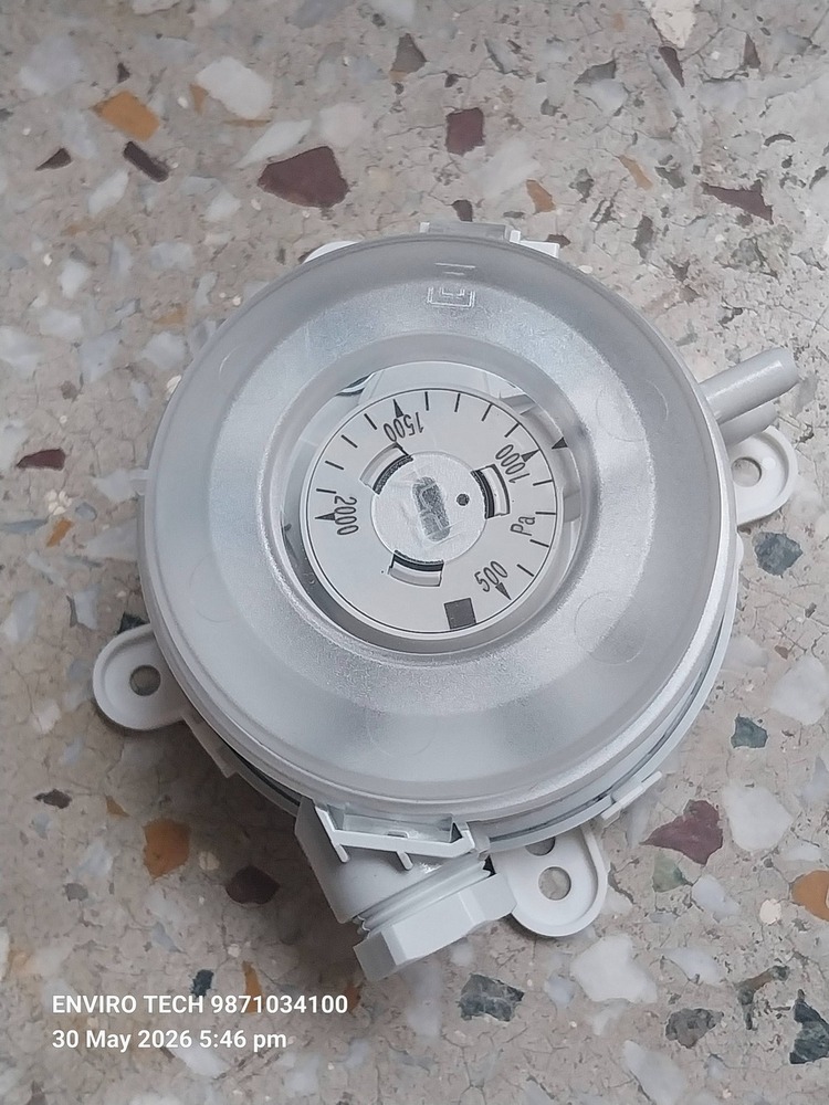 Schneider Electric SPD910-500Pa Differential Air Pressure Switch