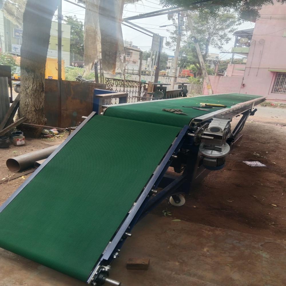 LOADING CONVEYOR