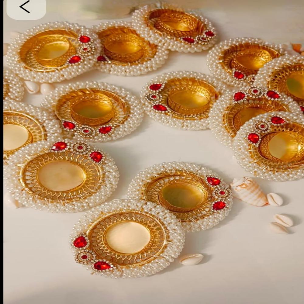 Round Pearl And Stone Tea Light Holder