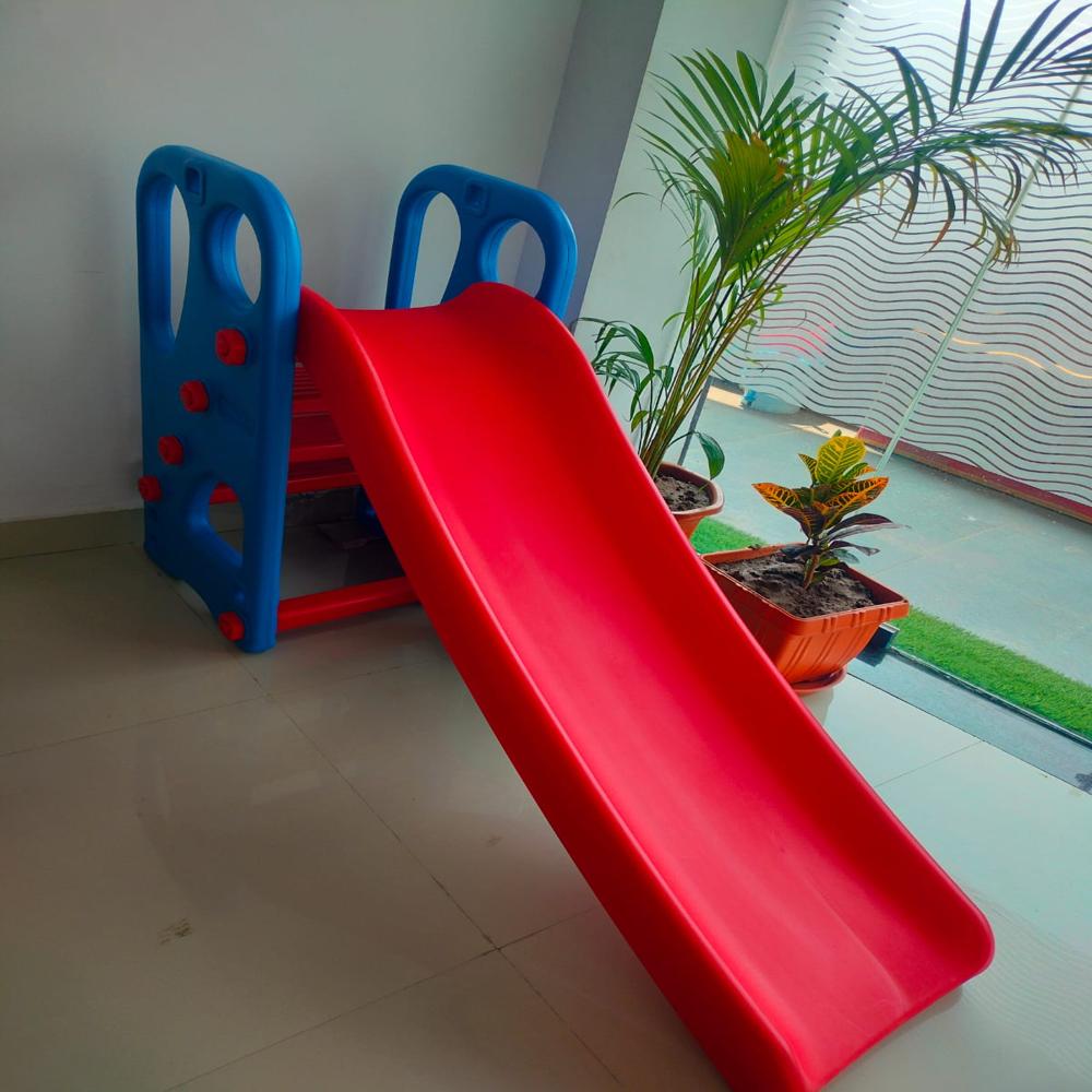 Super Senior Plastic Slide - Age Group: 2-5
