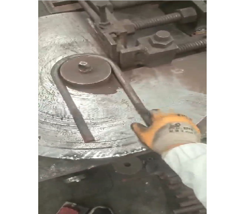 Semi-automatic U-bolt Bending Machine - Bend Radius: 20 Mm-600 Mm Millimeter (Mm)