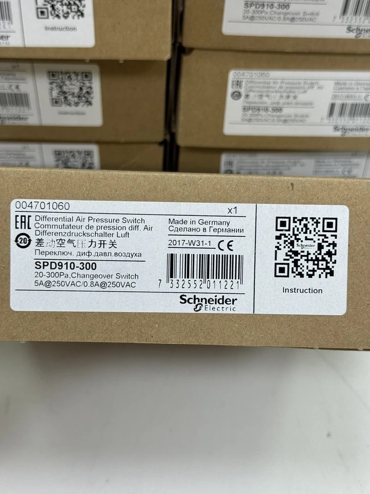 Schneider Electric SPD910-300Pa Differential Air Pressure Switch.