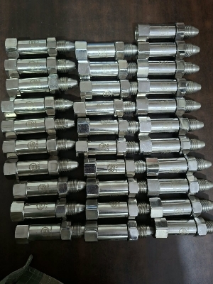Industrial Manifold Oxygen Gas Nrv - Color: Silver