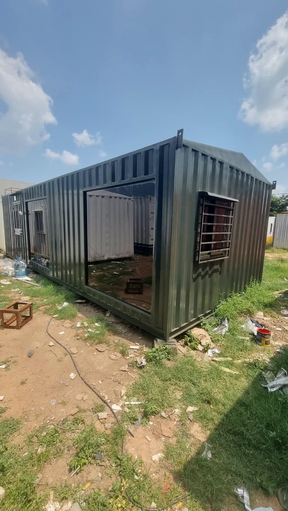 FARM HOUSE PORTABLE CABIN 30/12