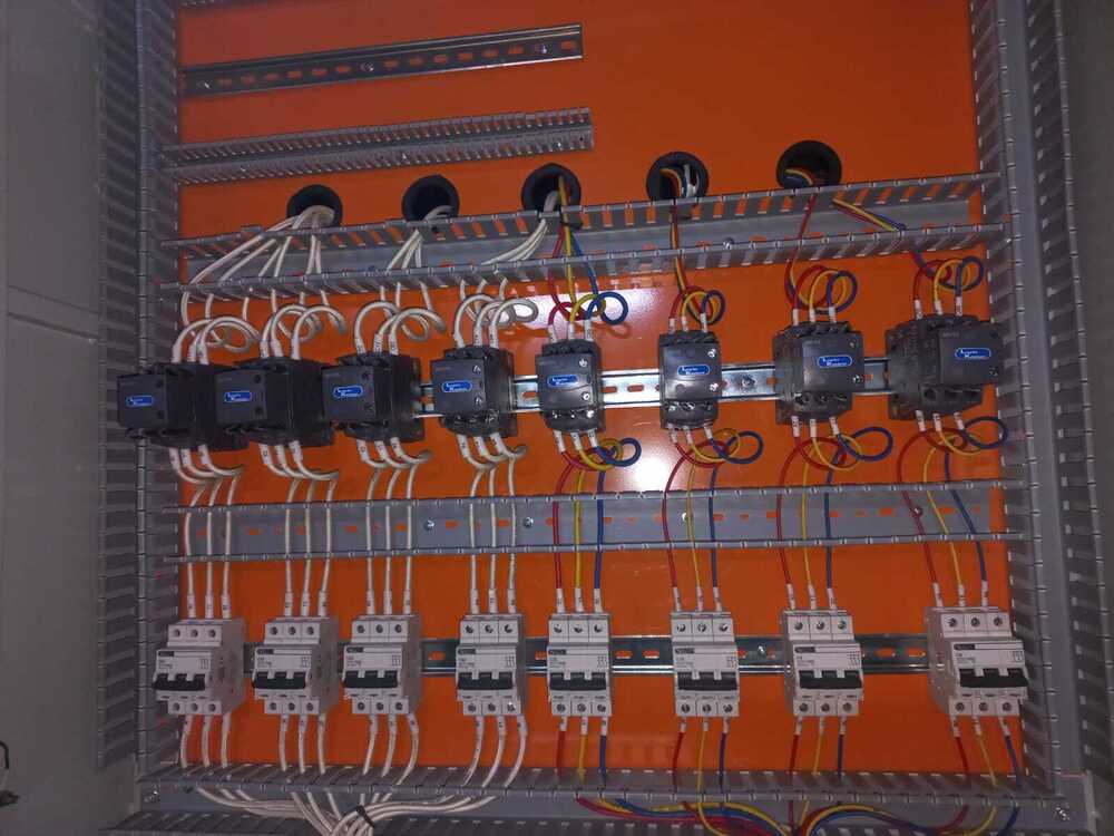 Lt Panel