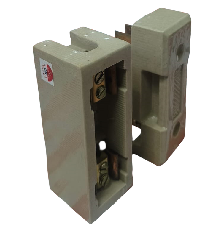 32A Kit Kat Porcelain Fuse
