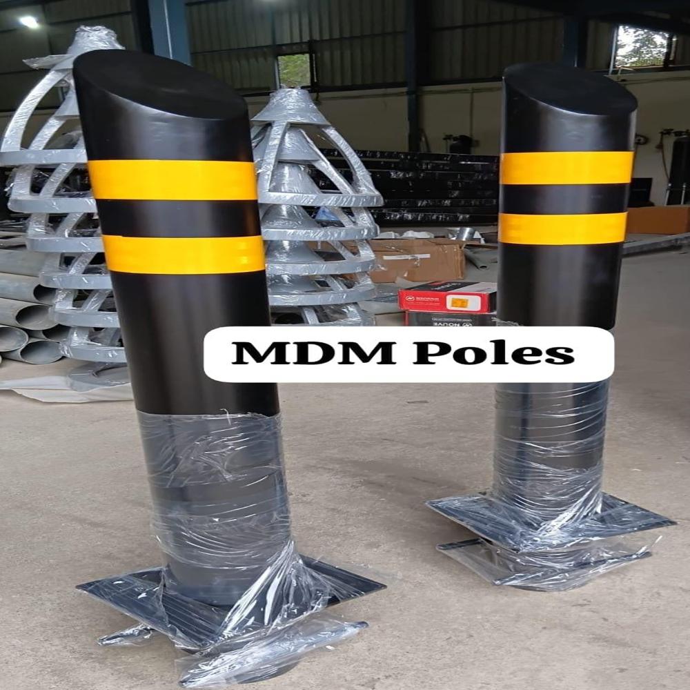 Gi Tubular Pole - Color: Silver