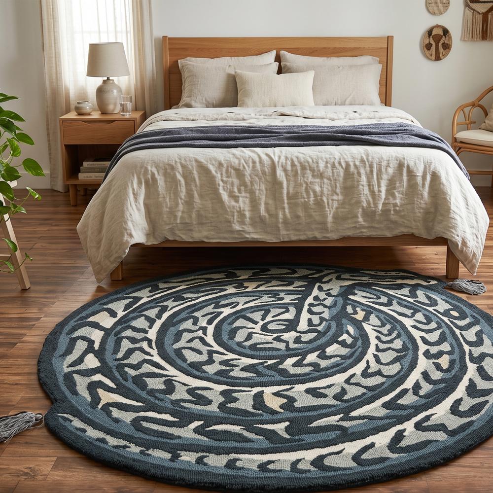 Handmade Round Snake Pattern Tufted Rug with Tassels for Bathroom and Home Decor