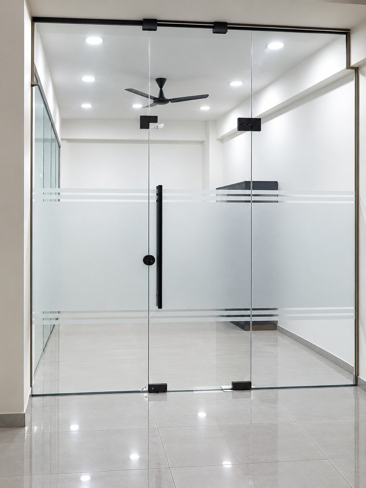 Frameless Toughened Glass Door