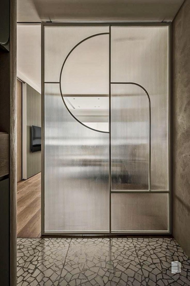 Ghost Sliding Door With Glass