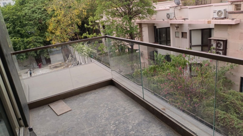 Glass Balcony Railing