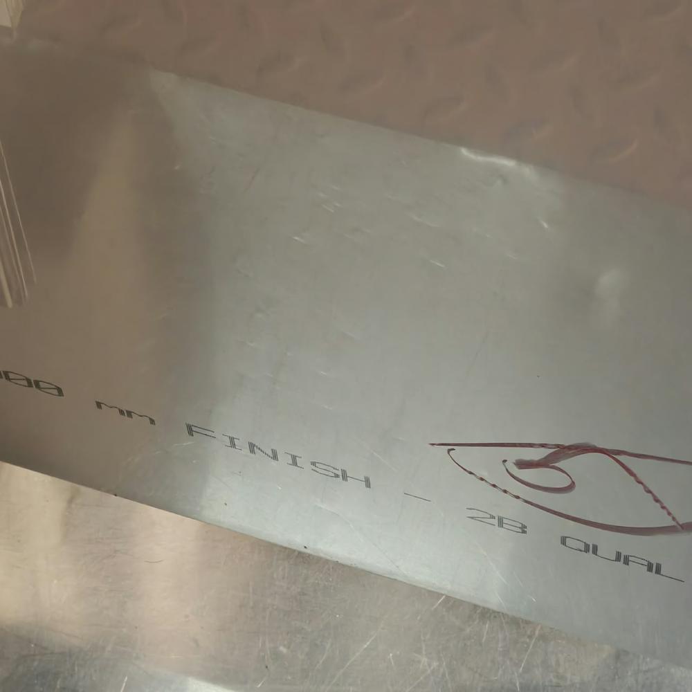 304 Ss Sheet - Stainless Steel 2mm, Silver Mirror Finish, Corrosion & Heat Resistant